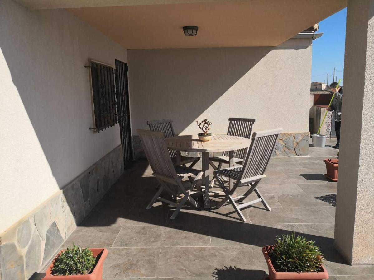 Casa Laura Guest House Deltebre Ngoại thất bức ảnh